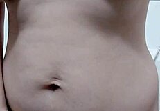 elisha showing off her features