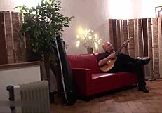 La Française Claire Barre se détend à la maison