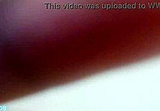 Seguridad del edificio me reconoció y me hizo chupar su enorme verga negra hasta correrse en mi coño