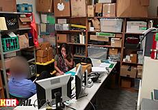 naughty beautiful brunette babe gives amazing blowjobs