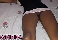 Neighbor cries on carioca's big cock!