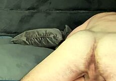 Bear sucking and farting / gay video