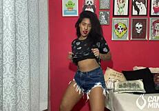 Look, I’m Teasing My Tight Latina Ass with Oil for You to Enjoy!