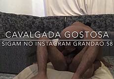 害羞但饥渴的继母操她的继子