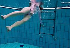 Liza Bubarek Hot Underwater Bathing In Bikini