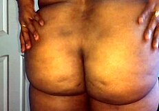 i watch desi wife in saree showing off