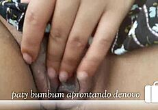 Me Masturbei No Carro Do Meu Pai