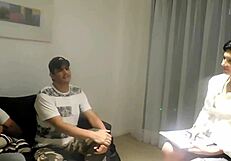 cojiendome a la psicologa en la terapia de grupo para adictos sexuales