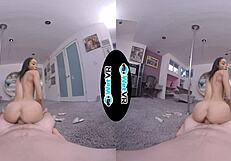 i got a blowjob from a big cock brunette in vr, cummin on her face.