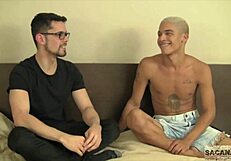 ítalo licks blonde ass with young guy