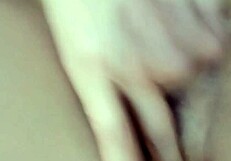 Amysexxxjuguetona presents without panties in office fingering herself