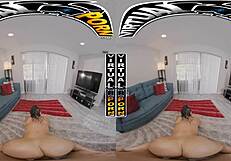 Fucking stepmom Carmela Clutch while doing chores in VR.