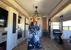 Making my stepmom ig famous - shiny cock films with shaved pussy