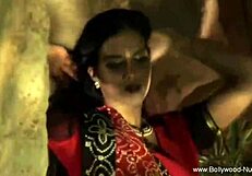 bollywood dancing looks so good and feels good too