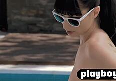 Hot MILF Poses Naked With Lesbian