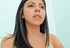 this little 18+ latina deepthroats everything 😘