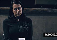 Sex Addicts in Group Blowjob Orgy?