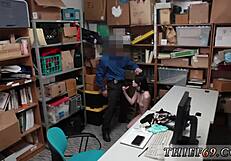 Police suspect caught red-handed by store associate