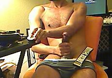 i'm polishin' that big knob while spyin' on the bisexual european dude masturbatin' with his monster cock