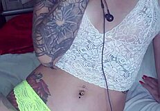 tattooed blonde rachell miranda feels pleasure guiding her solo masturbation