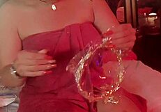 tu madura favorita aleja en traje de chun li sin condon con vergota grande