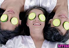 i had a wellness weekend with bisexual teens and big cock