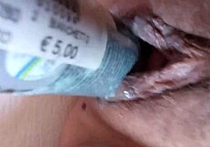 A housewife’s sexual shenanigans with a dildo