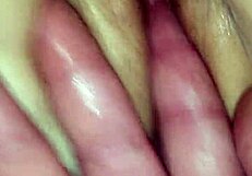 asian amateur reaches climax through finger play