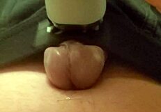 Massage turns into handjob, cum flows like rain 😏💦