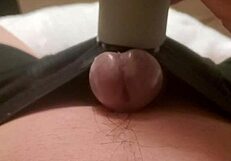 Massage turns into handjob, cum flows like rain 😏💦