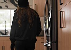 Teen thieves kimmy kimm and aften opal defile the bed with strap-on