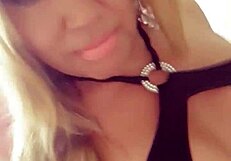 bien puta, showing off everything they ask for, damn.