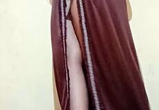 Shilpa bhabhi's alluring figure in homemade video.