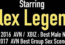 Alex Legend呻吟着Penny Pax骑他的屁股