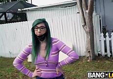 Waitress Savannah Siren Earns Huge Tip on Bus