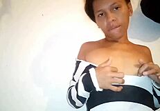 beautiful lesbian moves big ass to orgasm