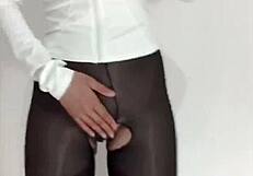 Siganjue-小少妇情趣睡衣开档黑丝袜疯狂自慰，没男人的滋味是真难受