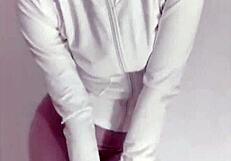 Siganjue-小少妇情趣睡衣开档黑丝袜疯狂自慰，没男人的滋味是真难受