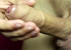 Latina beauty provides the greatest close-up handjob encounter