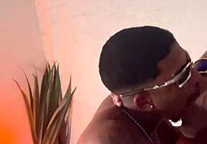 Heteros Explore Broderagem in Motel Before Girlfriends Arrive