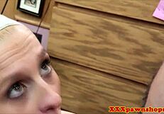 damn, this pawnee sucks cock and flashes her goods!