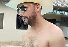 foda na piscina com banho de porra na boca