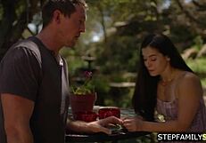 Videla sem bratranci jebati trdo na družinskem srečanju