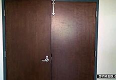 curious teen 18+ licked by mature lesbian with strapon - wow!