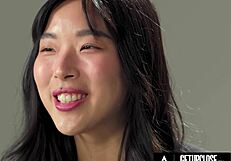 Watch Horny Brunette Elle Lee Orgasm Up Close?