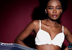 i'm an ebony teen model exposing my luscious body for playboy