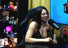 isa viajante fica peladinha no estúdio ainda pede pro ruan pegar no rabão dela que delicia - podcast pópum no barraco