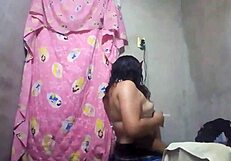 i'm watchin this hot pornstar colegiala gettin it on