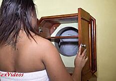 TRAILER MARCELLA SCHULTZ FICOU NUA NO CORREDOR DO HOTEL E ACABOU FODENDO COM DOIS!