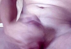 Is this the sexiest public masturbation you've seen?